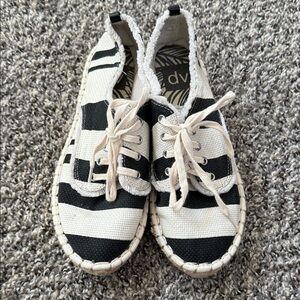 DV by Dolce Vita Black and White Striped Sneakers